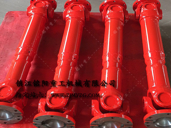 新式整體叉頭式萬向聯(lián)軸器是冶金、軋鋼等機(jī)械設(shè)備的優(yōu)選傳動件-萬向聯(lián)軸器